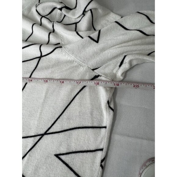 Halogen White Lightweight Button‑Down Shirt Cardigan L Black Geo Print Minimal - Picture 6 of 6